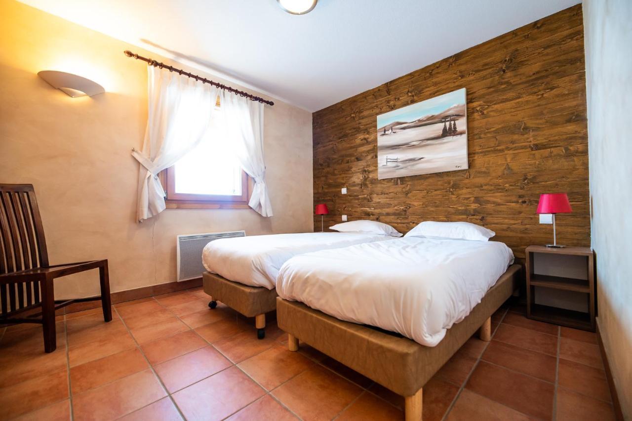 Parc Madeleine - Chalets Saint-Francois-Longchamp Exterior photo
